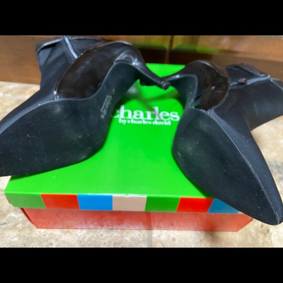 Charles David black heeled short boots / booties NWT - Picture 7 of 8